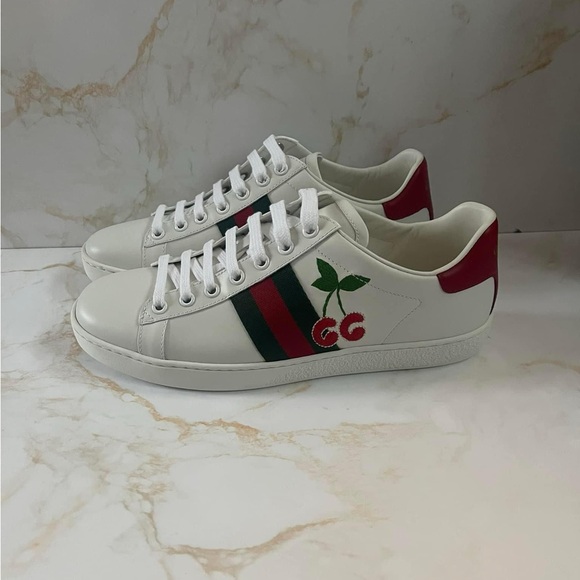 Gucci Ace Sneakers - Picture 1 of 9